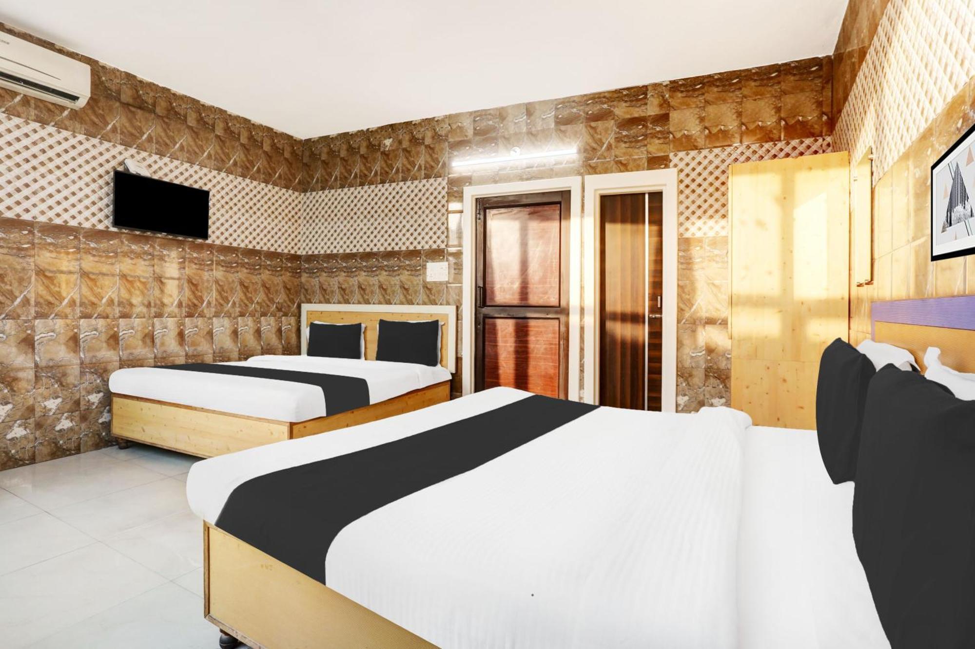 Hotel O Jammu Near Ragunath Bazaar Formerly Goodwill Exterior photo